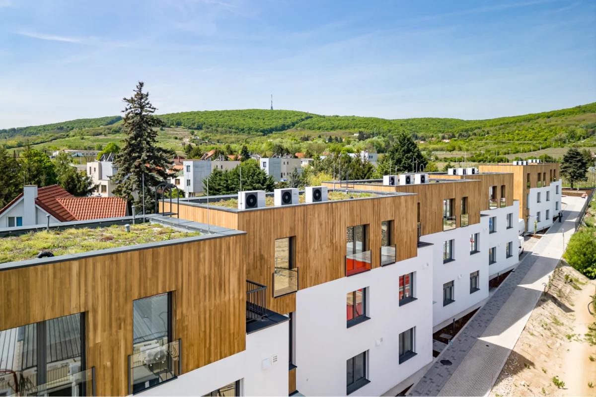 28 bytov, Bratislava